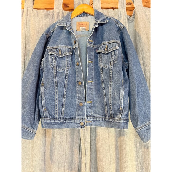 Levi Strauss & Co Jackets & Blazers - Levi Strauss Co Original Quality Denim Jean Jacket‎ Classic Blue Large